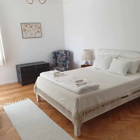 Boho Chic 2 Free Parking *